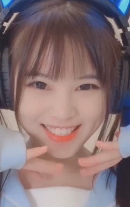 小宇妹妹吃瓜视频