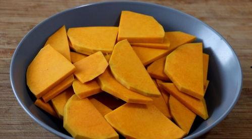 电饭煲吃瓜,一锅好饭，一份悠闲