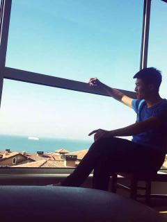 老太婆吃瓜群众素材视频